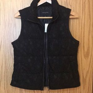 Banana Republic Lace Puffer Vest 🍌 🌴